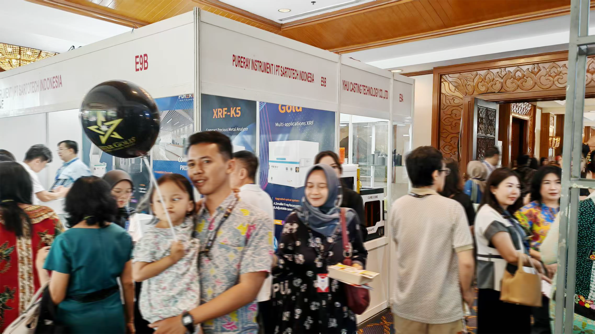 PURERAY Instrument Shines at Jakarta International Jewelry Fair
